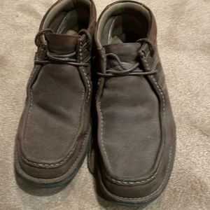 Clarks brown size 10 m chukka boot